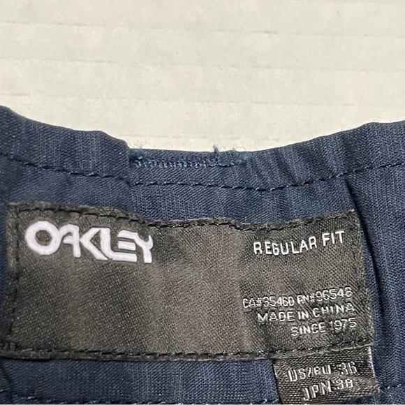 Oakley Regular Fit Navy Blue Casual Golf Men’s Shorts Size 36 8.5 Inch Inseam - Picture 5 of 8